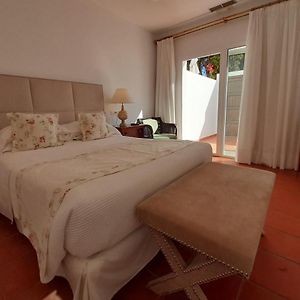 Habitación con Cama King